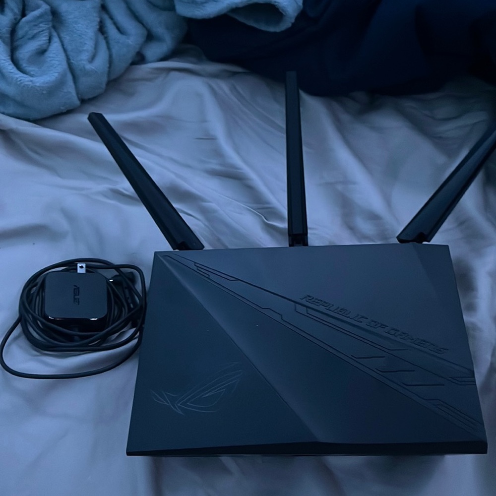 ASUS ROG Rapture WiFi Gaming Router (GT-AC2900) - Picture 1 of 1
